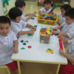 Creativity of children with the most Cool works. - Raise Genius School สอนสร้างหุ่นยนต์&GameMaker สำหรับเด็ก 7 ขวบถึง ม.6 childplay