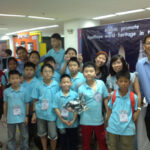 ครูที่น่ารัก เด็กๆชอบเข้าหา ครูจึงสามารถเป็นตัวอย่างที่ดีให้เด็กทำตาม รวมพลแข่งหุ่นยนต์