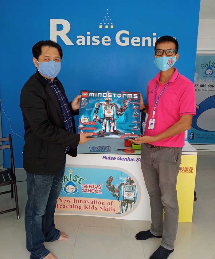 หลักสูตรหุ่นยนต์,ห้องเรียนหุ่นยนต์,อบรมครูหุ่นยนต์ สำหรับโรงเรียนทั่วประเทศ - Raise Genius School สอนสร้างหุ่นยนต์&GameMaker สำหรับเด็ก 7 ขวบถึง ม.6 ขอขอบคุณ วิทยาลัย เทคนิคนนทบุรี ที่ไว้ใจ Raise Genius School ในการให้คำแนะนำด้านสื่อการสอนหุ่นยนต์