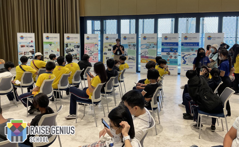 Raise Genius School |AI, Robotics, Coding for Kid and School ภาพบรรยากาศกิจกรรม “Creative เรนเจอร์” ที่ศูนย์การเรียนรู้แบงก์ชาติ ธนาคารแห่งประเทศไทย Powered By Raise Genius School ให้ความรู้ด้านหุ่นนยนต์