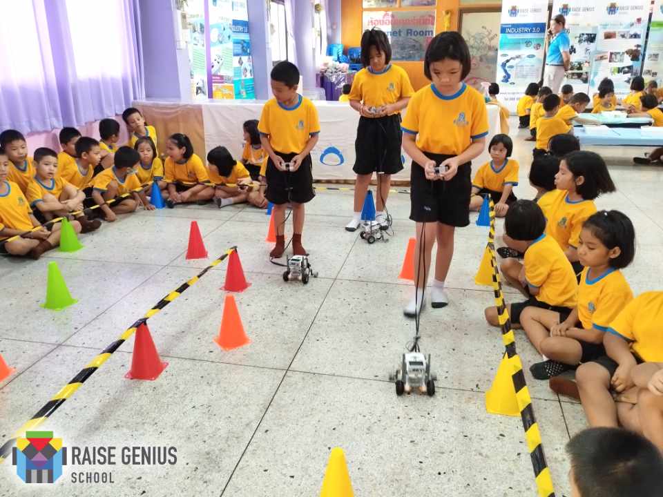จัดค่ายหุ่นยนต์ STEM Robotic สำหรับเด็กประถม ที่ โรงเรียนวัดนางสาว (ถาวรราษฎร์บำรุง)