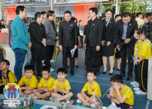 กิจกรรมวันวิทยาศาสตร์ ,กิจกรรมเปิดบ้าน, กิจกรรมวันวิชาการ ฯลฯ - Raise Genius School สอนสร้างหุ่นยนต์&GameMaker สำหรับเด็ก 7 ขวบถึง ม.6 ออกบูธหุ่นยนต์ในกิจกรรมวันวิทยาศาสตร์ โรงเรียนสุคนธีรวิทย์ ประจำปี 2026